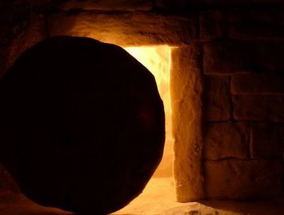light from inside the tomb, courtesy www.atheistmissionary.com 